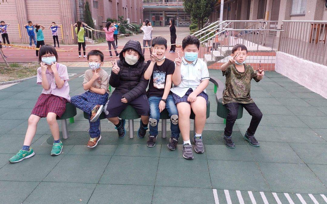 涓滴成愛